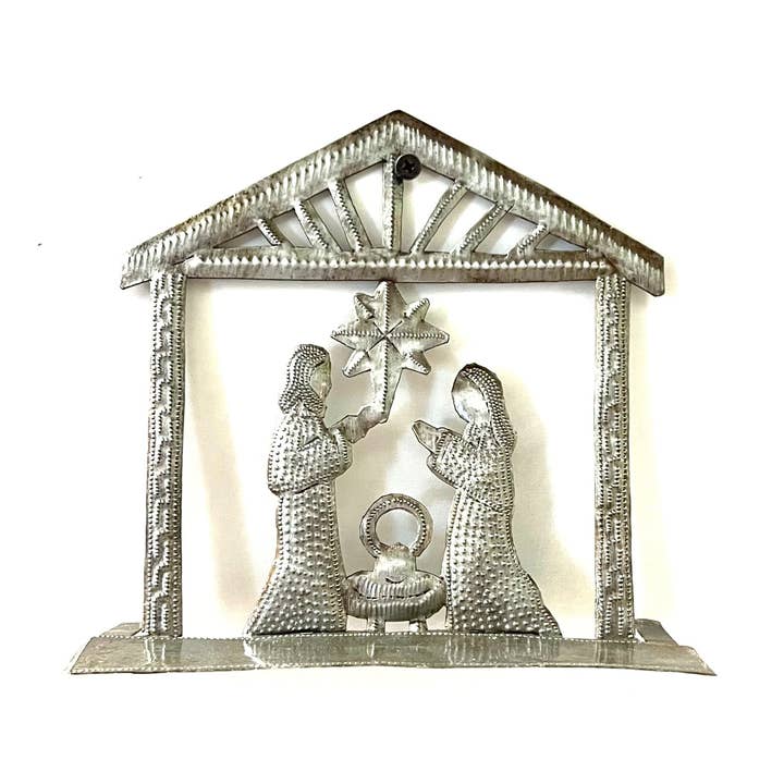 Crèche Simplicity Standing pour la vente par Haiti Fair Trade- Papillon Marketplace