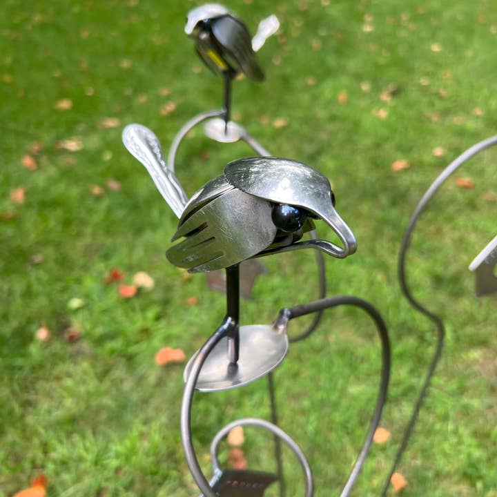 Pauls Metal Petals - Wholesale Outdoor Ornament/Decor - Brew Birds8