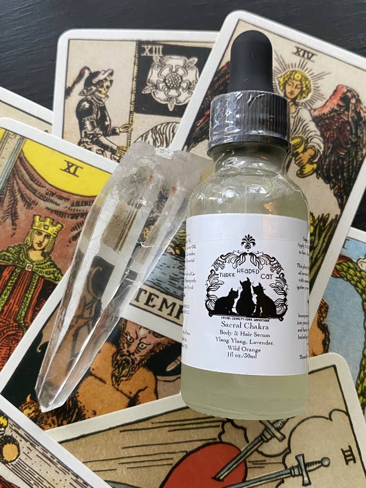 Sérum pour le corps et les cheveux Sacral Chakra pour la vente par Three Headed Cat