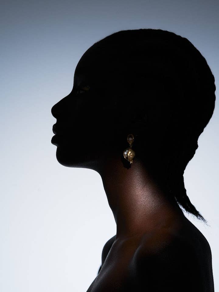 Manhyia pomegrenate earrings for wholesale by Dear Katiopae