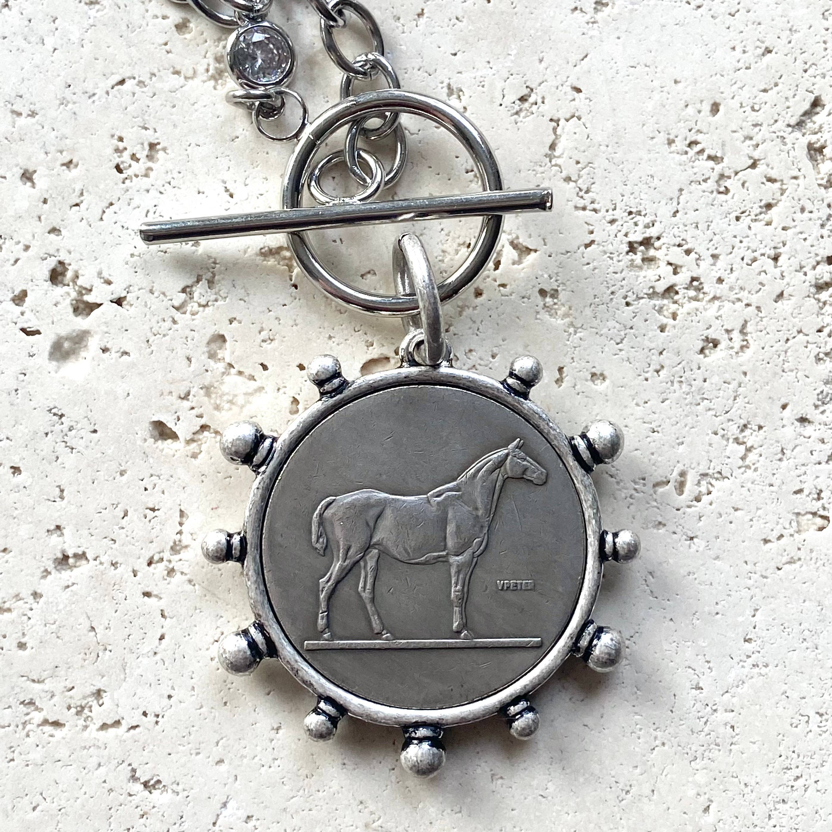 VB&CO Designs Handmade Jewelry - Venta al por mayor Collares con colgantes/abalorios - Collar ecuestre derby mountain boutique con joyas para caballos3