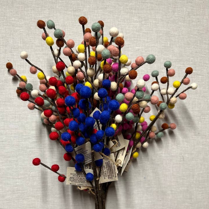 Funky Yak Ltd - Wholesale Artificial Flowers - Handmade Felt Flower Decoration for Any Occasion. 4 Pc mix