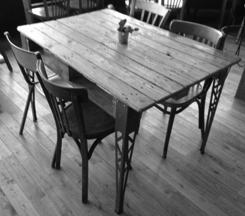 STILIC FORCE - La boutique du futur - Wholesale Side Table - Eiffel Tower Style FOOT5