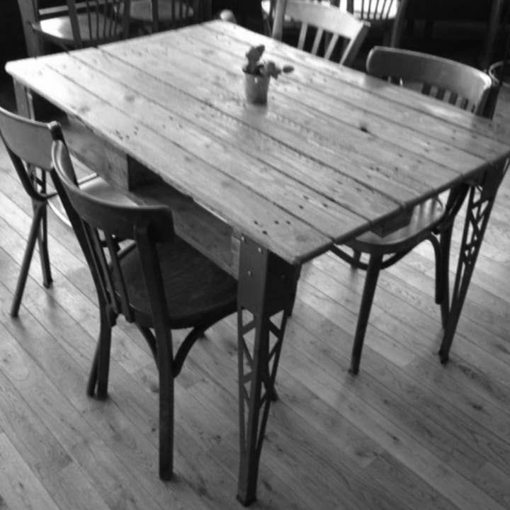 STILIC FORCE - La boutique du futur - Wholesale Side Table - Eiffel Tower Style FOOT5