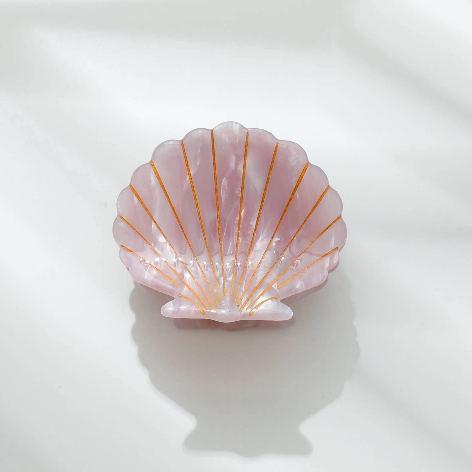 Adorro - Wholesale Hair Clip - Women's - Oceane Seashell Claw Clip - Medium1