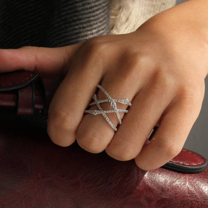 Double Accent - Wholesale Cocktail/Statement Ring - Tangled Light Knot Ring – Pavé Crisscross Silver Band5