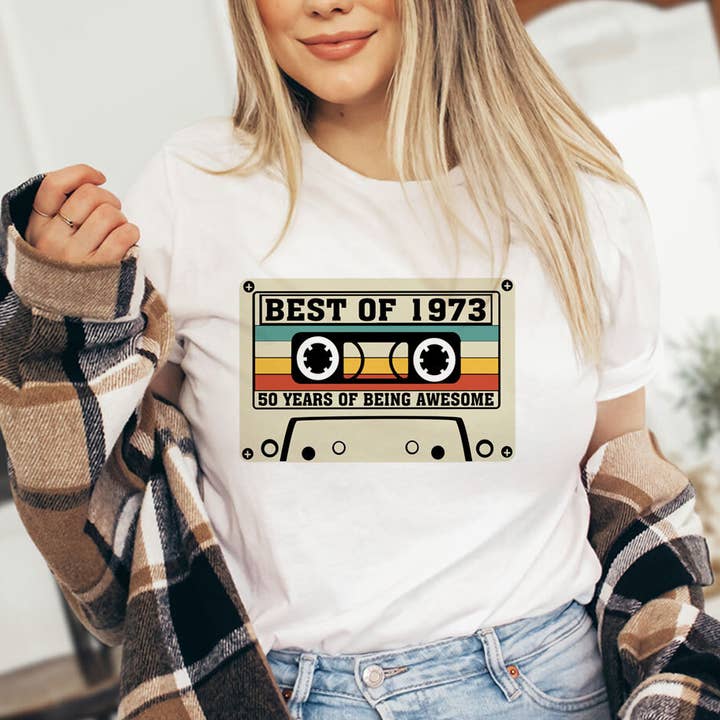 House Of Rodan - Venta al por mayor Camiseta estampada - Hombre - Camiseta retro con cinta de cassette para el 50 cumpleaños de Best Of 19732