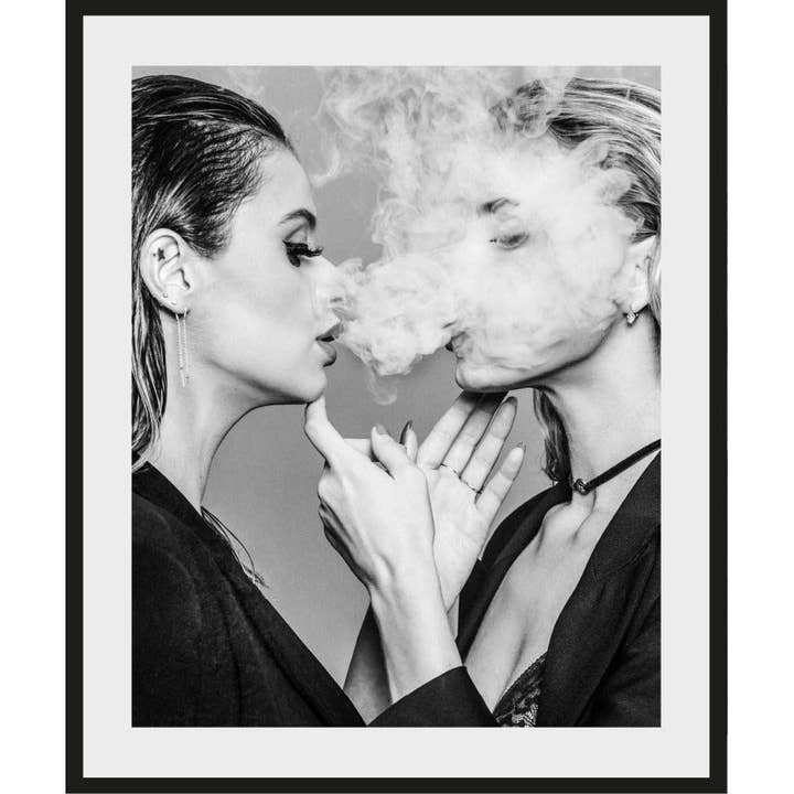 Rahmenbild - Smokey Kiss für den Großhandel von Queence