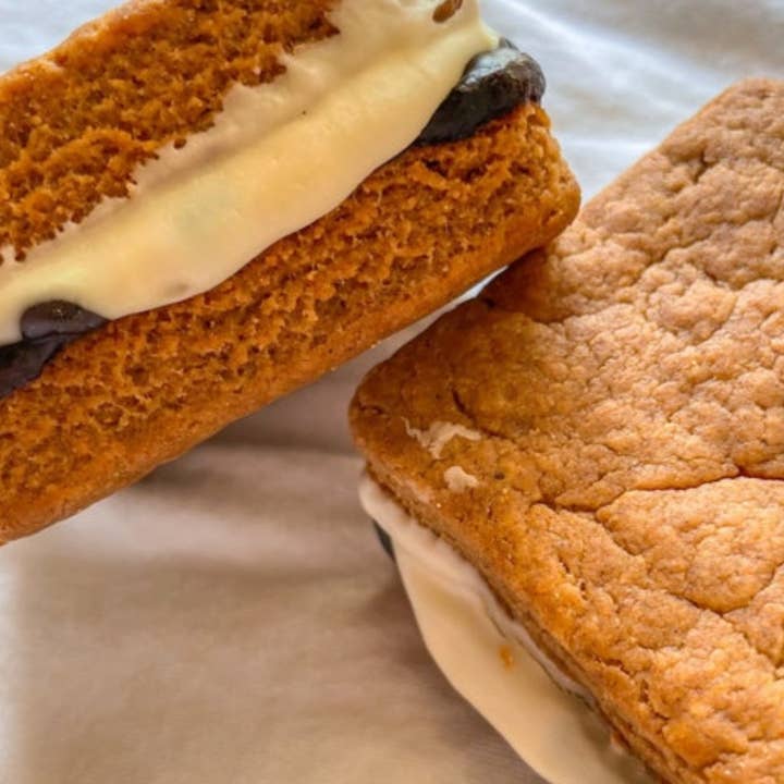 Big Head Barkery - Wholesale Pet Treats - Dog - Doggie S'mores Dog Treats | Peanut Butter, Yogurt & Carob3