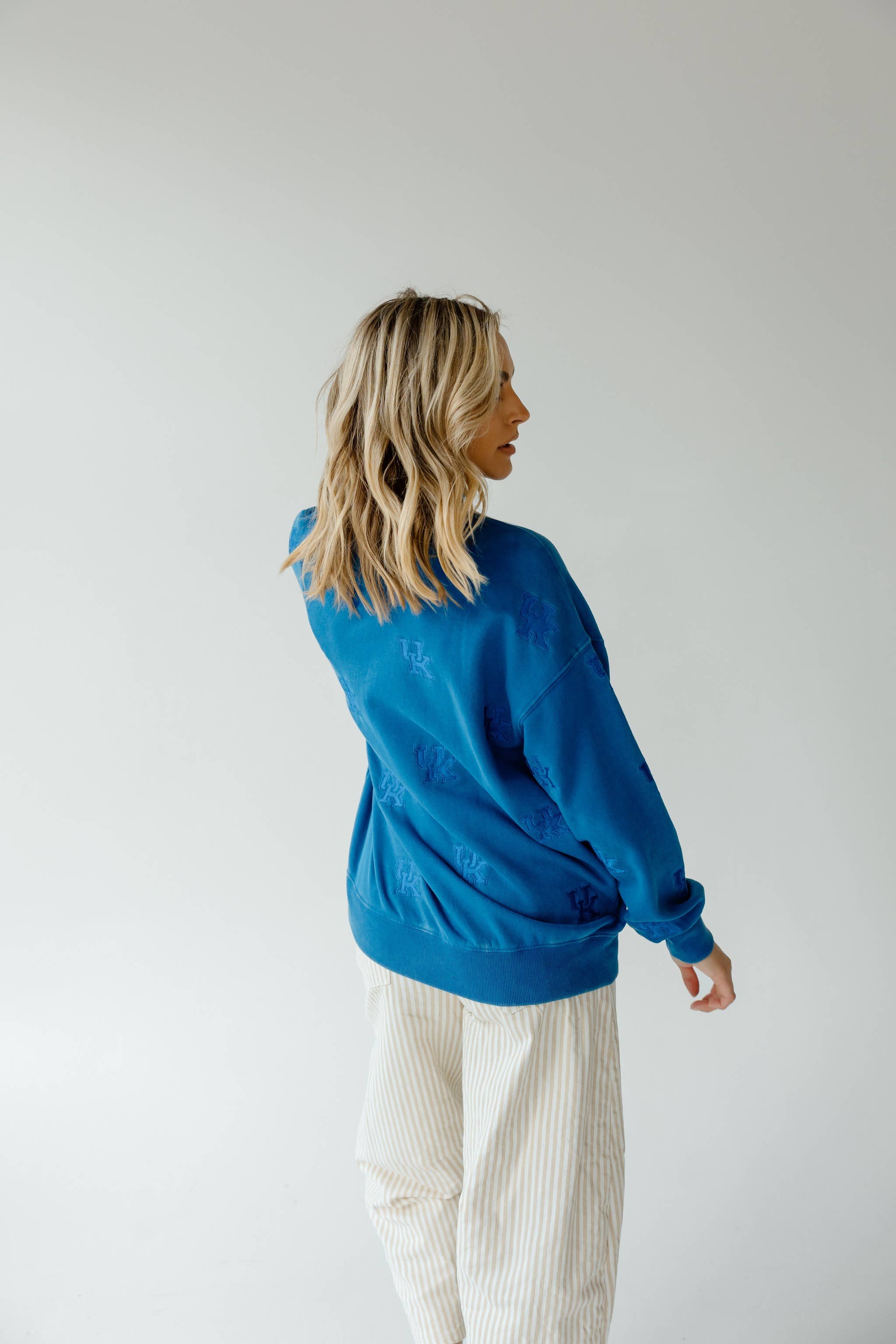 BLU REALE Kentucky Ritter Repeat Maglia a Maniche a Lanterna in vendita all'ingrosso su Faire1