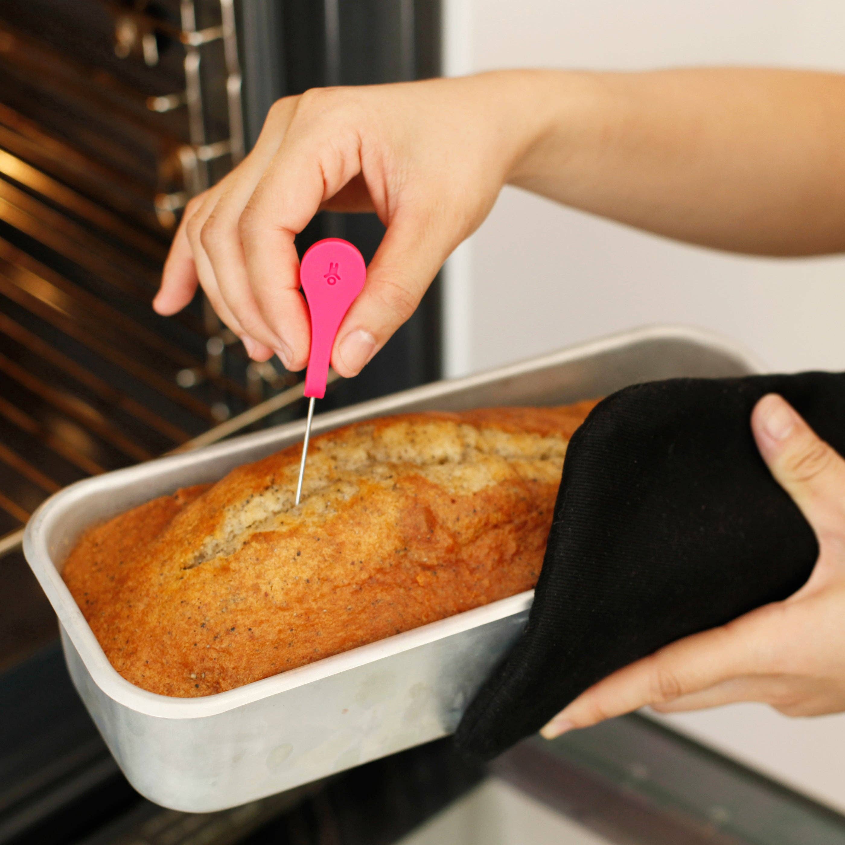 Bosign - Wholesale Kitchen Tool/Gadget - AirTester™ Self-Standing, Mess-Free Cake & Potato Tester4