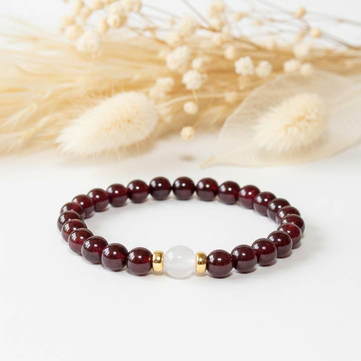 Garnet and Selenite Stone Bracelet for wholesale by Produtos Namasté