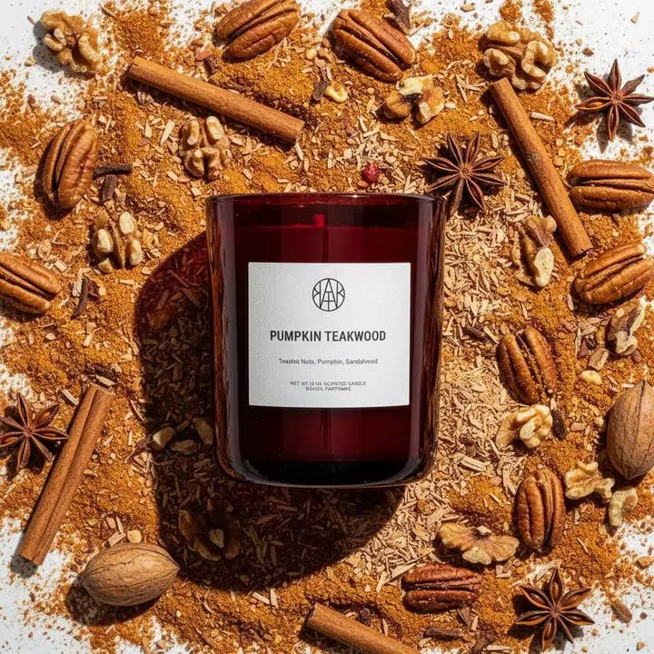Pumpkin Teakwood Candle for wholesale by AEMBR