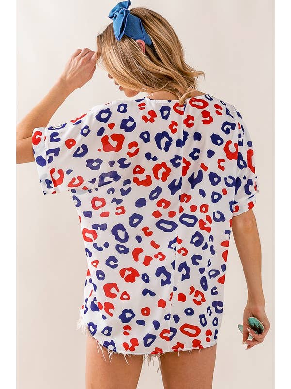OFFWHT RED NAVY Fourth Of July Theme Roll Up Sleeves V Neck Top for wholesale on Faire