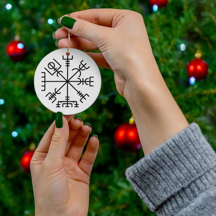 Scandinavian Design Studio – Engroshandel Pynt – Vegvisir Viking Kompas Ornament