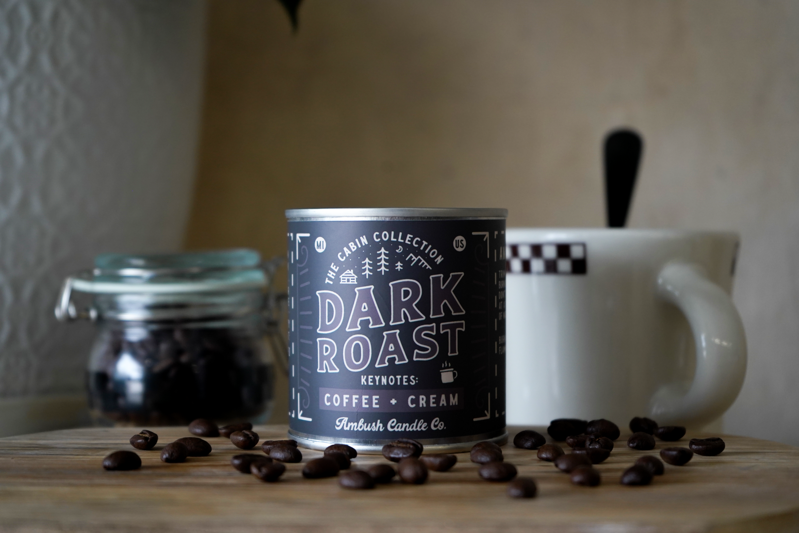 Ambush Candle Co. - Venta al por mayor Velas en tarros - Dark Roast | Vela de soja de 8 oz con café y crema11