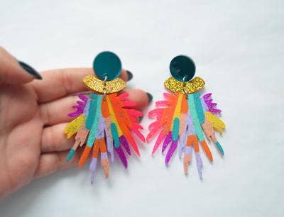 Boo and Boo Factory - Venta al por mayor Pendientes colgantes - Pendientes de resina con lentejuelas y pompones de arcoíris coloridos6