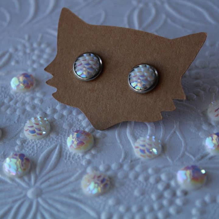 8mm vit sjöjungfru för wholesale av Fiddle & Fox