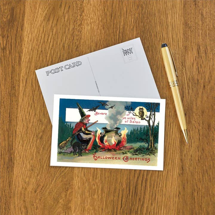 Found Image Press – wholesale Vykort – Vykort HW-208 Häxa med Kittel