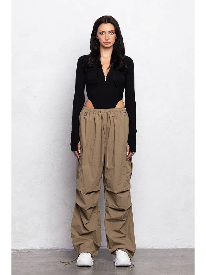 No Vacancy - Wholesale Pants - Women's - Low waist cargo parachute pants9