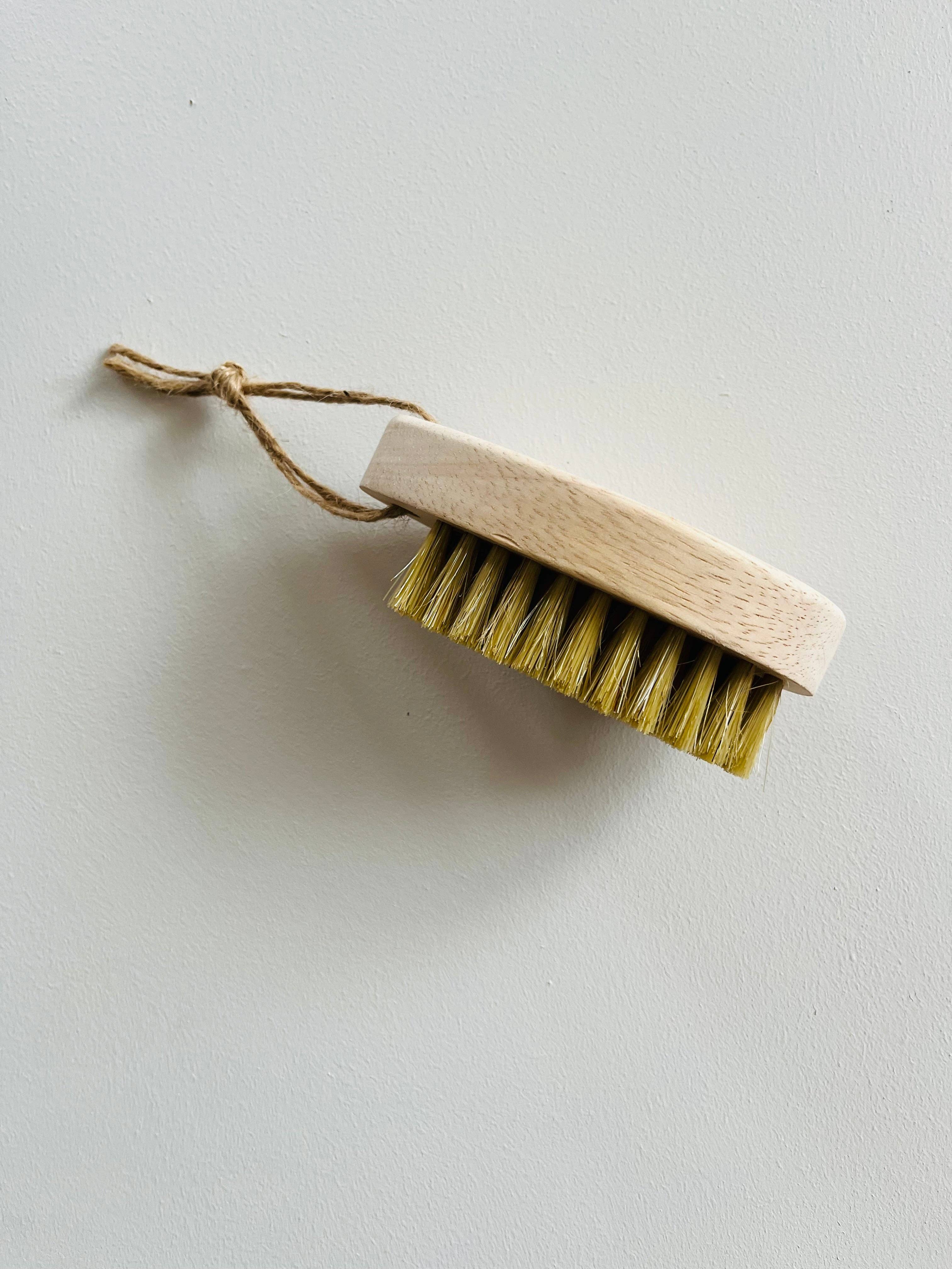 Mama and Tochter - Wholesale Cleaning brush - Bamboo Clothes Brush - Perfect for lint and fibre removal