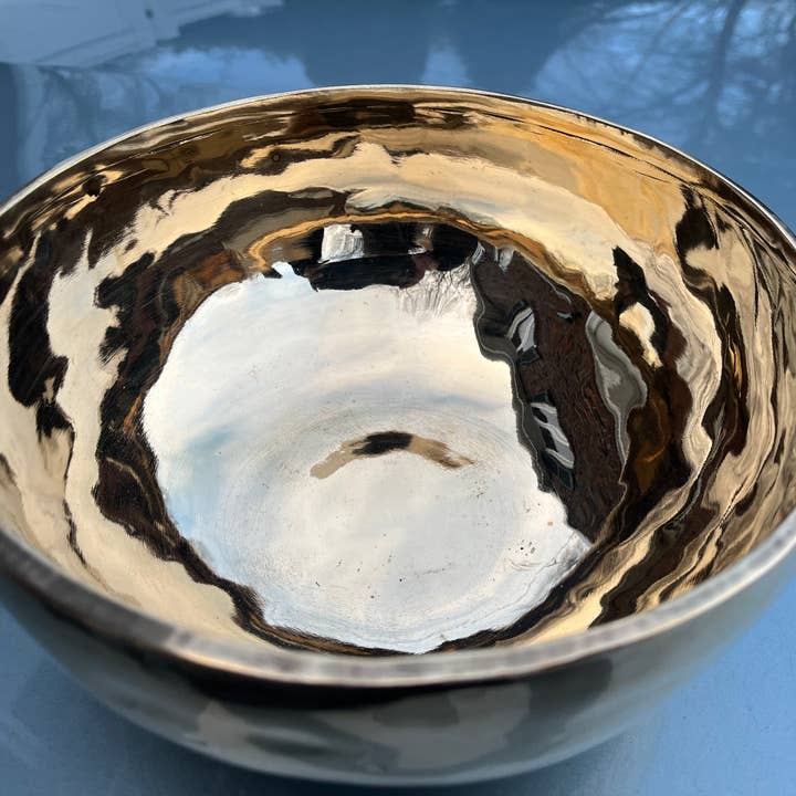 Heritage good Nepal - Wholesale Meditation Supplies - Tibetan Golden Hand Hammered Singing Bowl 7"2