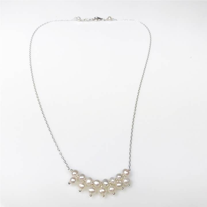 BenjaminMach - Wholesale Pendant/Charm Necklace - Chic Pearl Necklace and Pendant, Coll. Pearl1