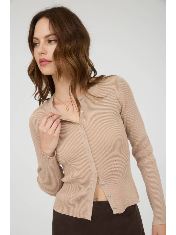 The Workshop Studio - Vente Cardigan – femme - GILET EN MAILLE À COL ROND AVEC BOUTONS-PRESSION21