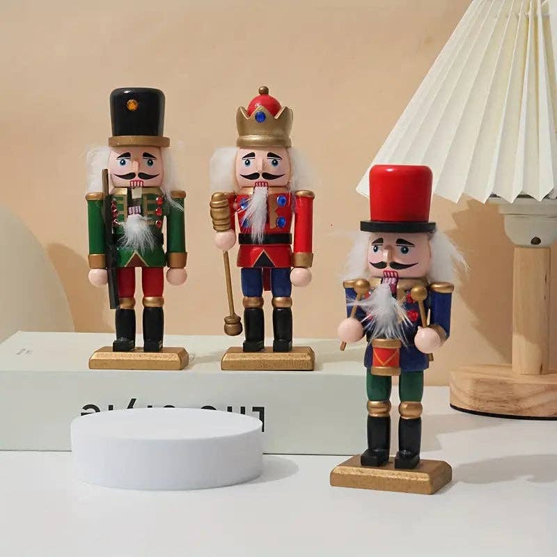Huis Van Merken - Wholesale Holiday Nutcracker - Wooden Nutcracker Set - Classic Christmas Figurines Decor Gift1