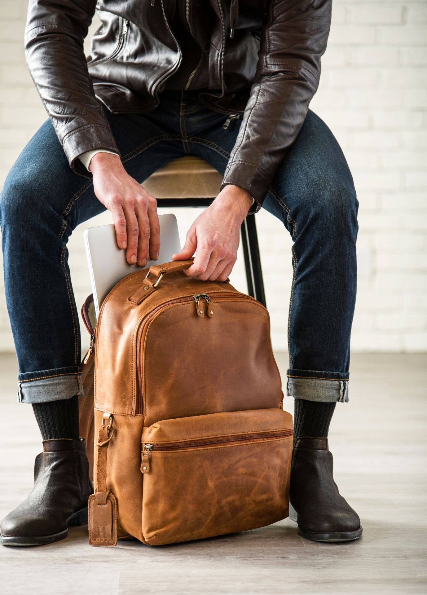 Hides - Wholesale Backpack - Unisex - Leather Backpack Rucksack3