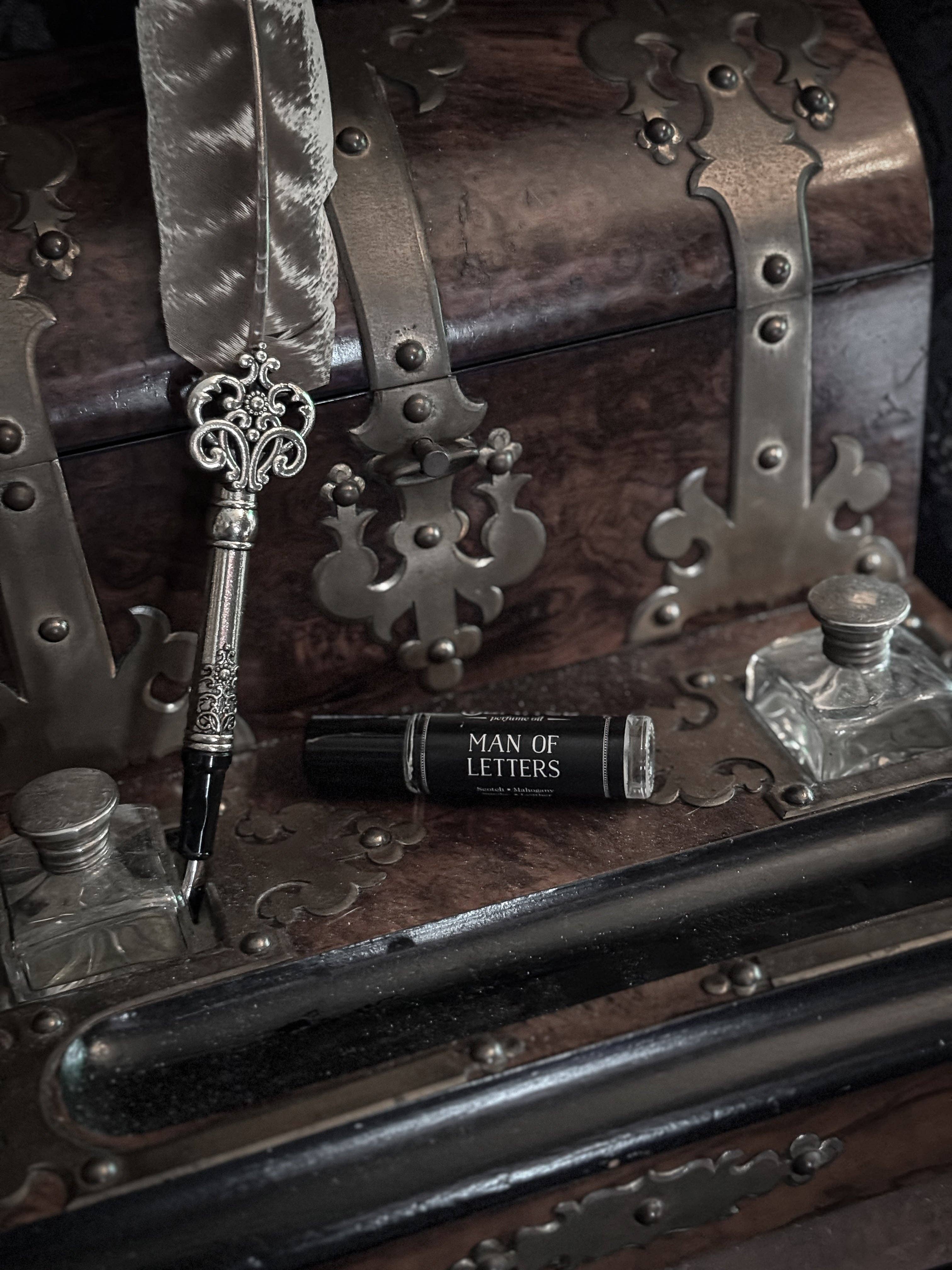 Seance – Großhandel Roll-on-Duft – Mann der Briefe (Scotch & Leder)12