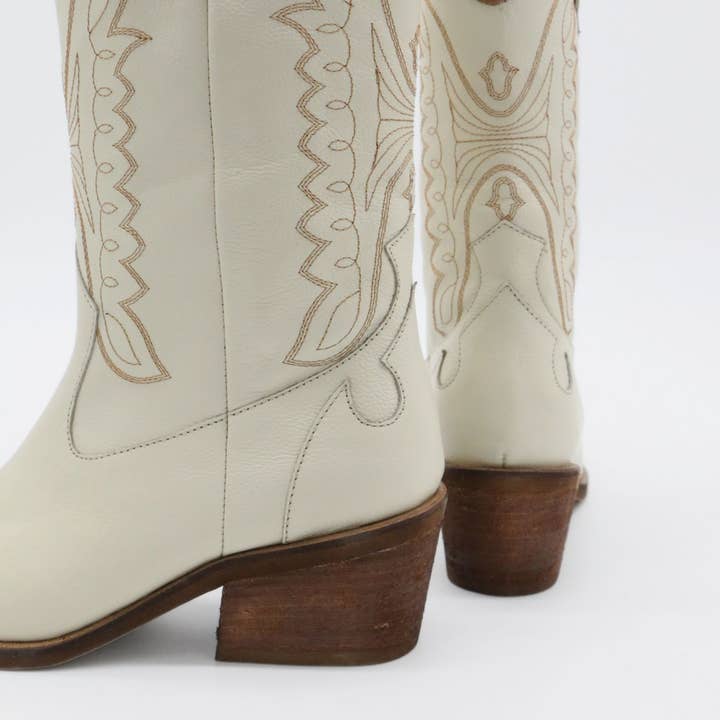 ivoor Onstuitbare westerse cowboylaars van ivoorkleurig leer voor dames voor groothandel op Faire10