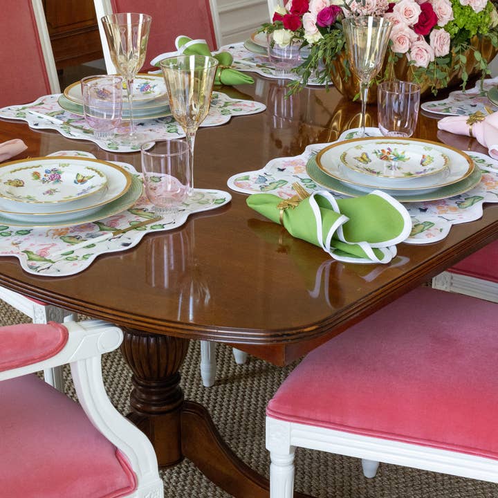 Frances Fields Home, formerly Fenwick Fields - Wholesale Dinner & Cloth Napkin - Linen Scalloped Square | Olive Green (4-pack)2