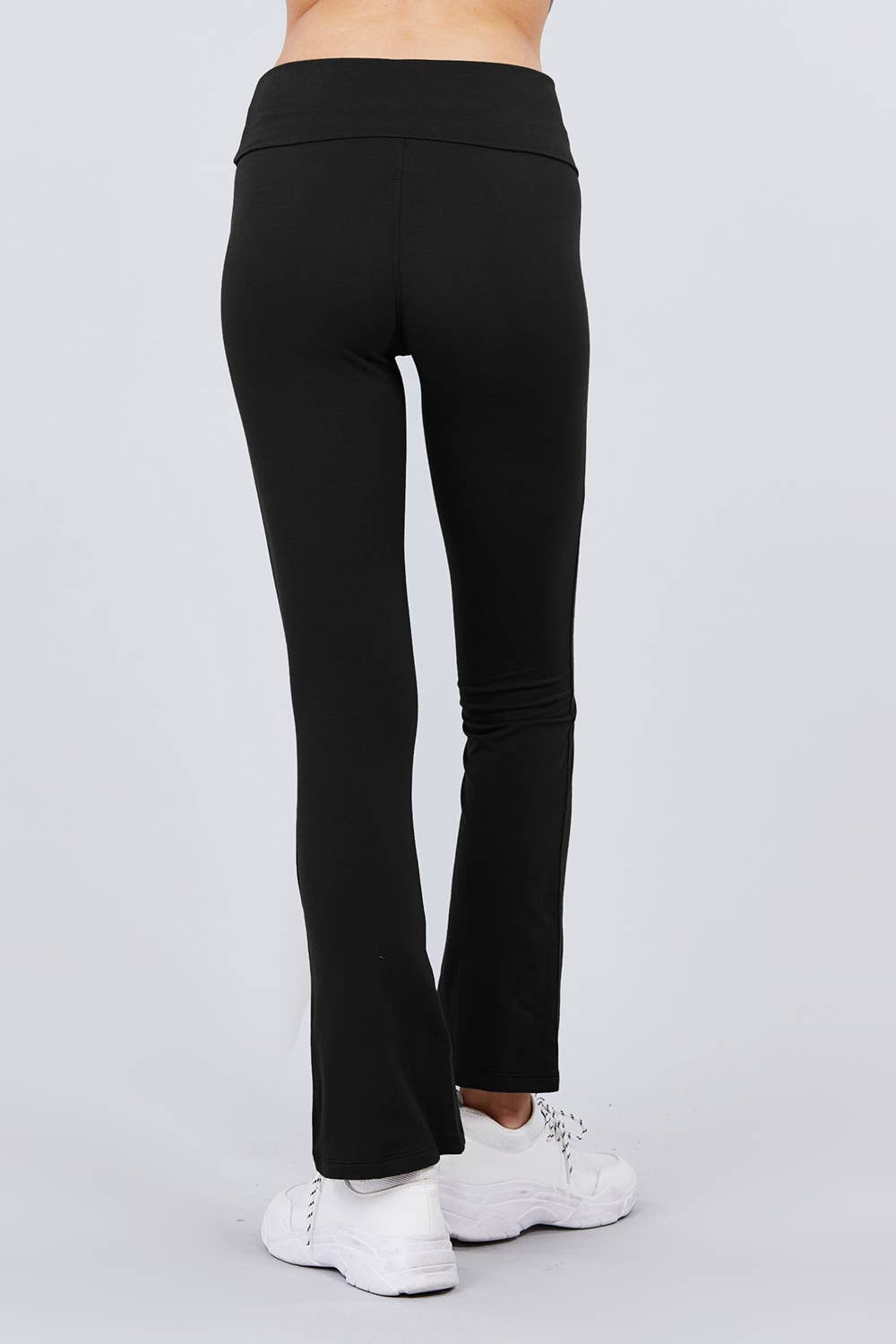 Active Basic | Active USA - Wholesale Sportbroek - Dames - Yoga legging met tailleband en wijde pijpen40