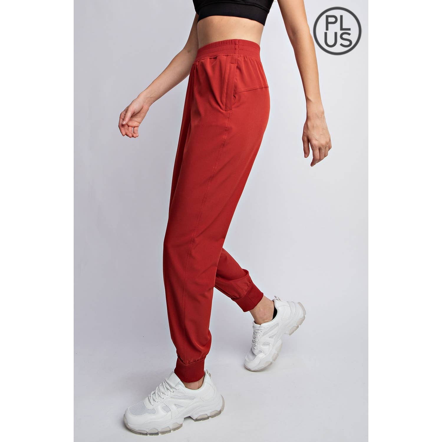 Rae Mode – Großhandel Trainings-/Jogginghose – Damen – JOGGINGHOSE AUS OXFORD ST WOVEN DANCE STUDIO IN ÜBERGRÖSSE MIT MITTLERER LEIBHÖHE3