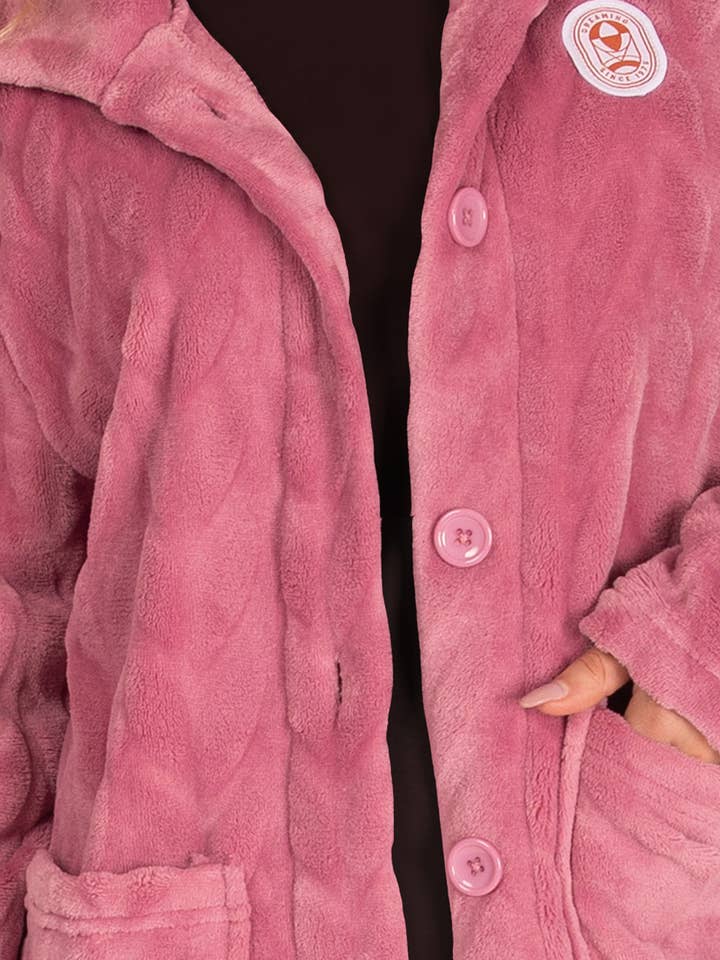 Rachas & Abreu - Wholesale Sleepwear Set - Women's - Pink Buttoned Robe for Women "Dreaming Since 1975" 100% PES1