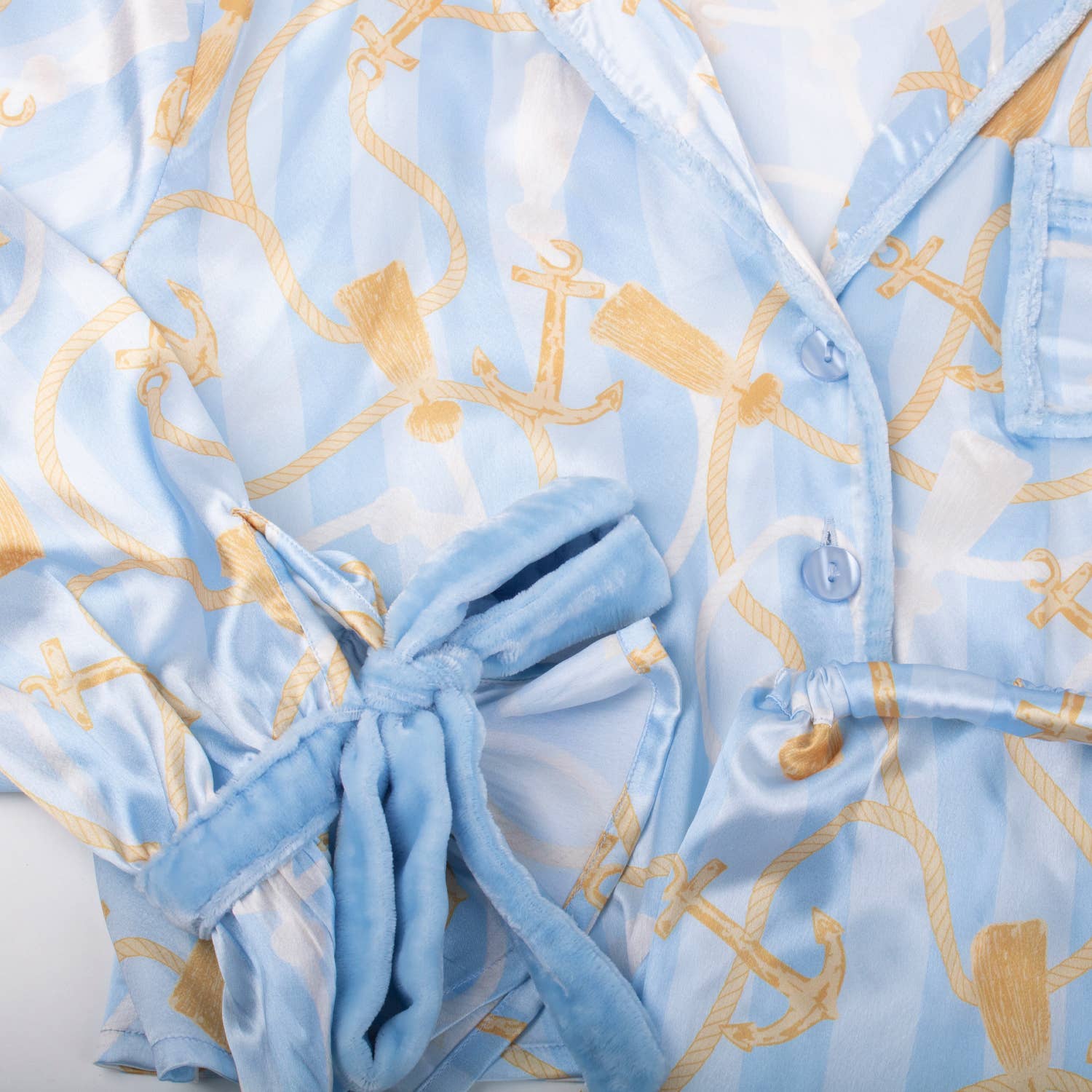 8 Oak Lane - Vente Haut et bas de pyjama – femme - Ensemble de pyjama court à volants en satin à rayures nautiques3