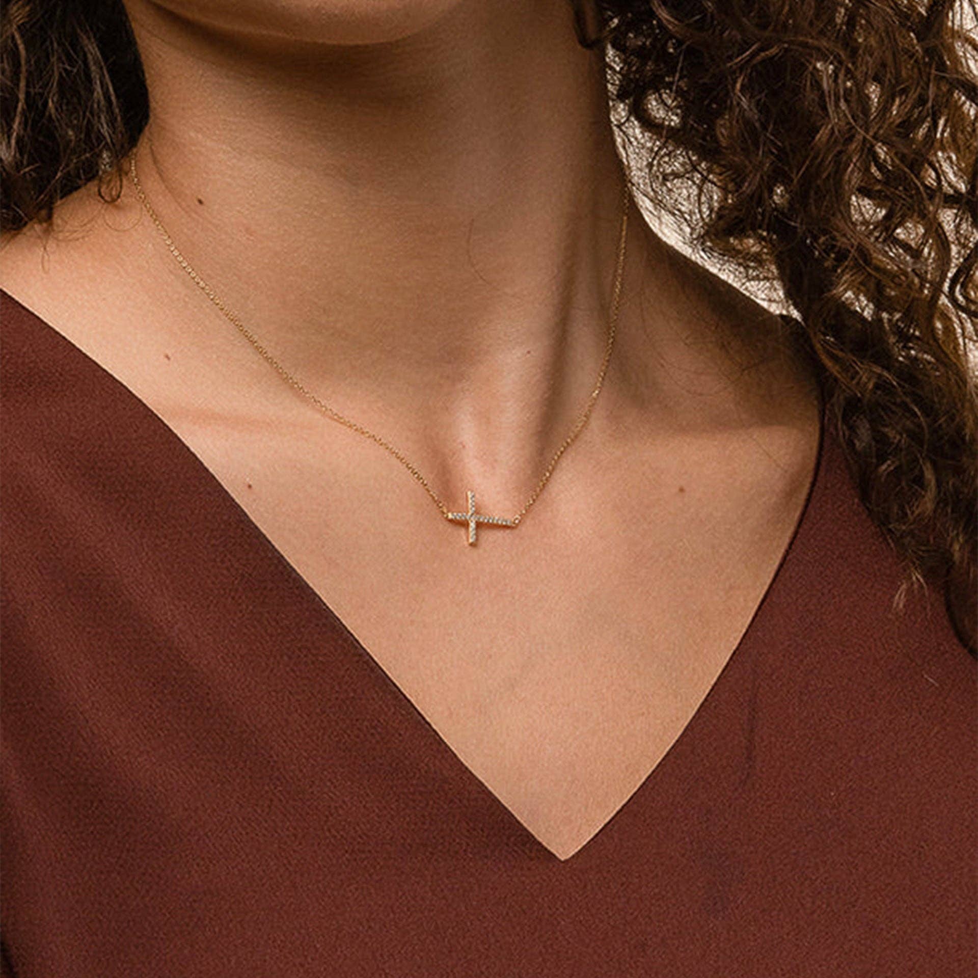 Bearfruit Jewelry - Wholesale Pendant/Charm Necklace - Horizontal Cross Necklace1