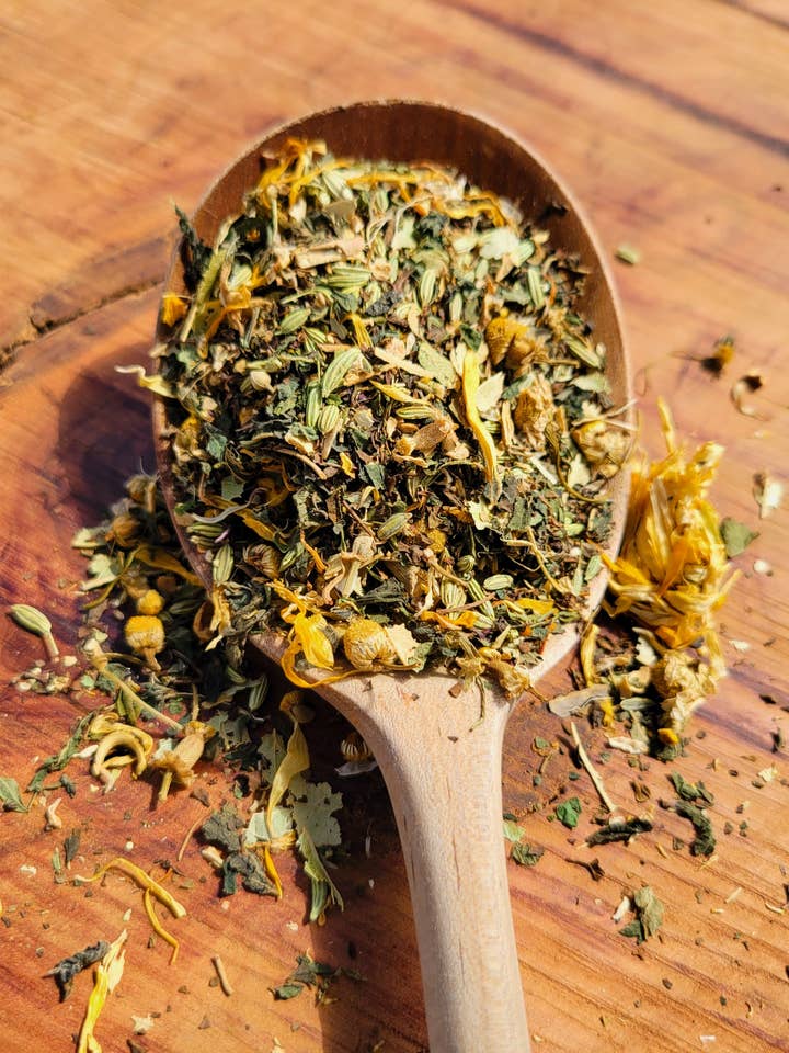 Green Spiral Tea for wholesale by Nordic Fox Farm