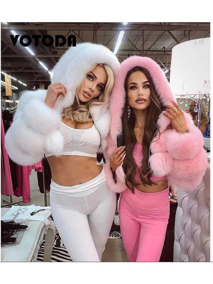 BLEU EVERY FASHION Doudoune de Luxe en Fausse Fourrure avec Capuche Oversize en vente sur Faire5