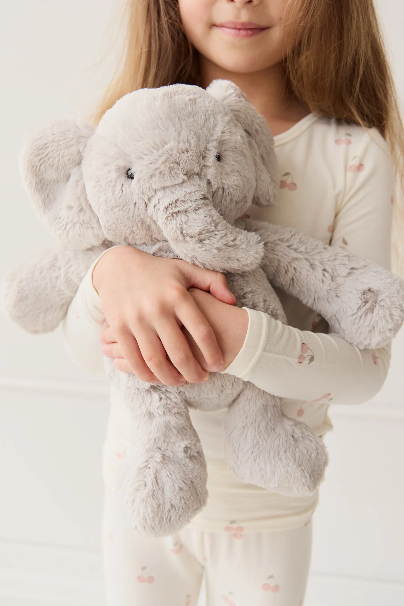 Shine on me Distribution - Wholesale Stuffed/Plush Toy - Kids & Baby - Plush - Olive the Elephant - Snuggle Bunnies3