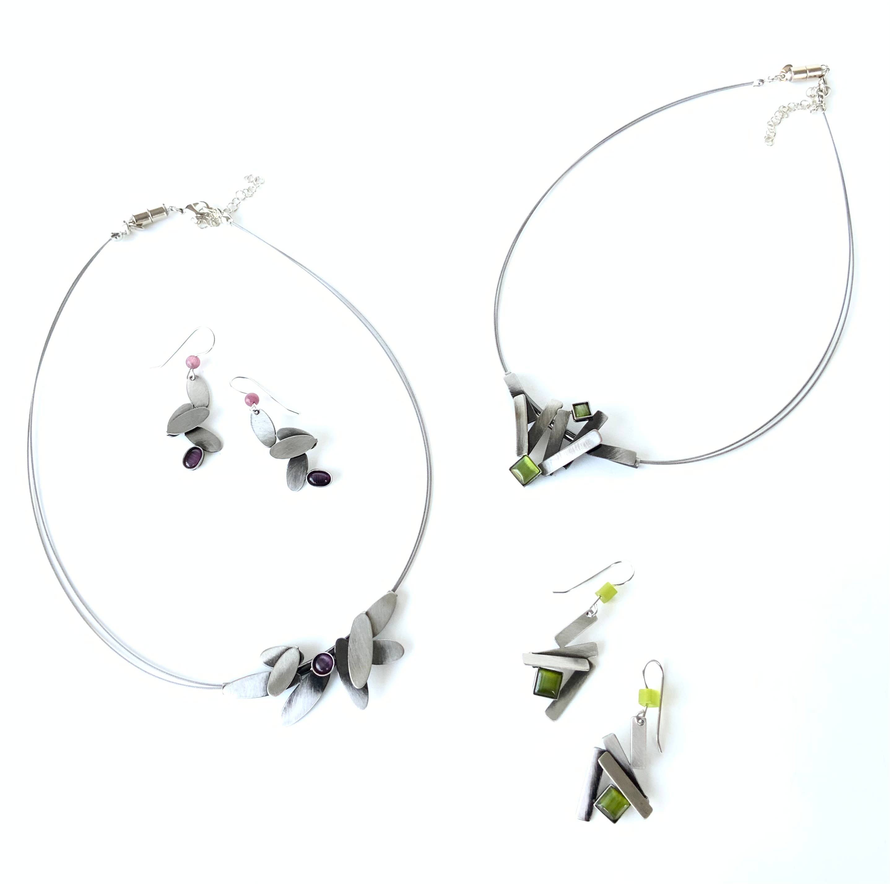 Christophe Poly / Crono Design - Vente Parures de bijoux - ENSEMBLES (GY1) - Collier (G) 17"+2" & Boucles d'oreilles crochet en fil (Y) Ensemble17