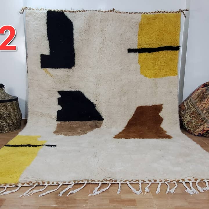 Tapis en laine Beni Ourain noué à la main authentique 150×250 cm pour la vente par Maroccarpets Poufs and pillows wholesale +31648976894