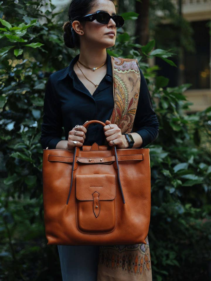 Handgemaakte Leren Schoudertas: Elegante Italiaanse Leren Handtas voor wholesale door Aigin Milano