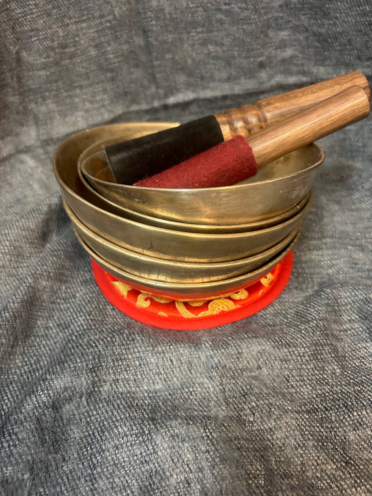 ART HIMALAYAN TRADING LTD - Wholesale Meditation Supplies - 5 piece Antique Healing Yoga Tibetan Singing bowl m1 1