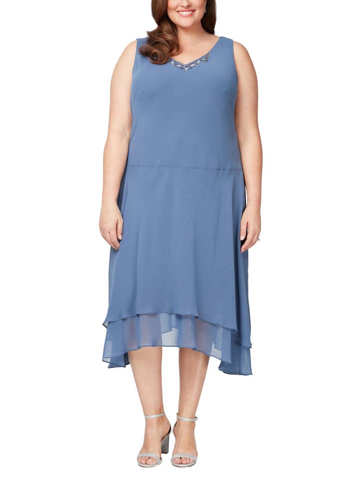 WEDGEWOOD SL Fashion verziertes ärmelloses Kleid mit V-Ausschnitt, stufigem Sharkbite-Saum aus einfarbigem Chiffon und Überwurfjacke. für den Großhandel auf Faire1