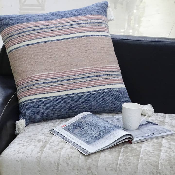 Cuscino per divano da salotto con nappe 55,9 x 55,9 cm per la vendita all'ingrosso da parte di Vibhsa