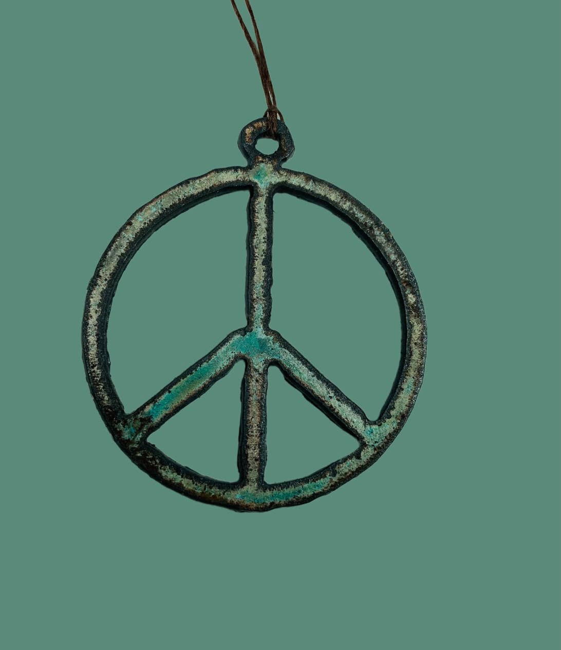 Iron Jewel - Wholesale Ornament - Peace Sign ornament hippie retro pendant jewelry recycled US3