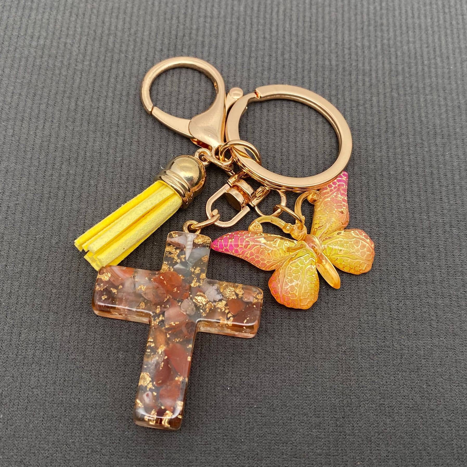Mio Queena - Wholesale Keychain - Women's - Multi-style Acrylic Butterfly Resin Cross Pendant  Keychains8