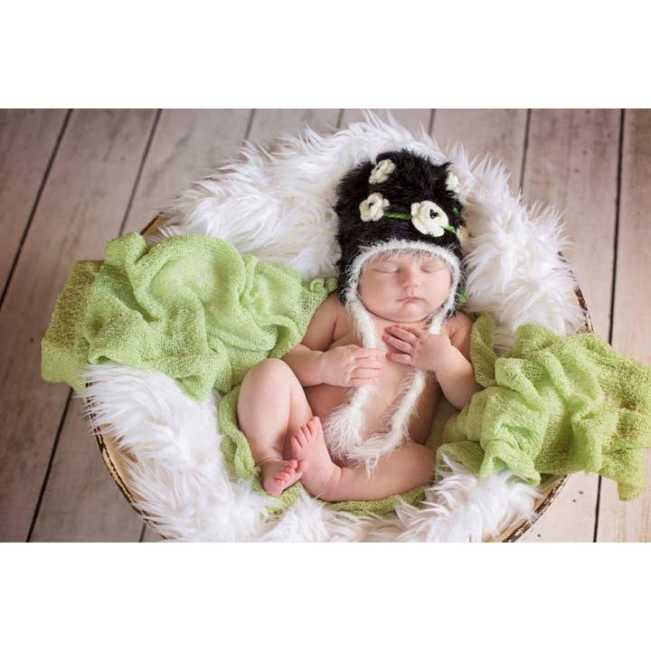 Schwarze Pelzperle Blume Crochet Handmade Erbstück Geschenk Hut für den Großhandel von The Daisy Baby LLC